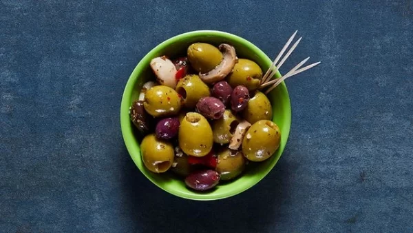 spicy-mixed-olives